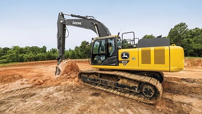 deere-p-series-excavators-logging-on.jpg