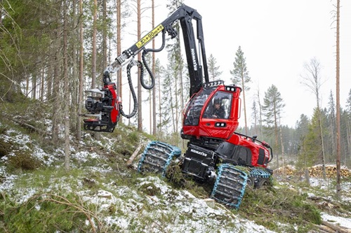 komatsu-forest-harvester-931xc-stability-logging-on.jpg