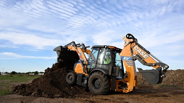 case-580ev-electric-backhoe-loader-logging-on.jpg