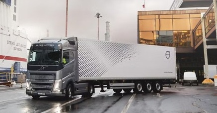 volvo-trucks-speed-control-logging-on.jpg
